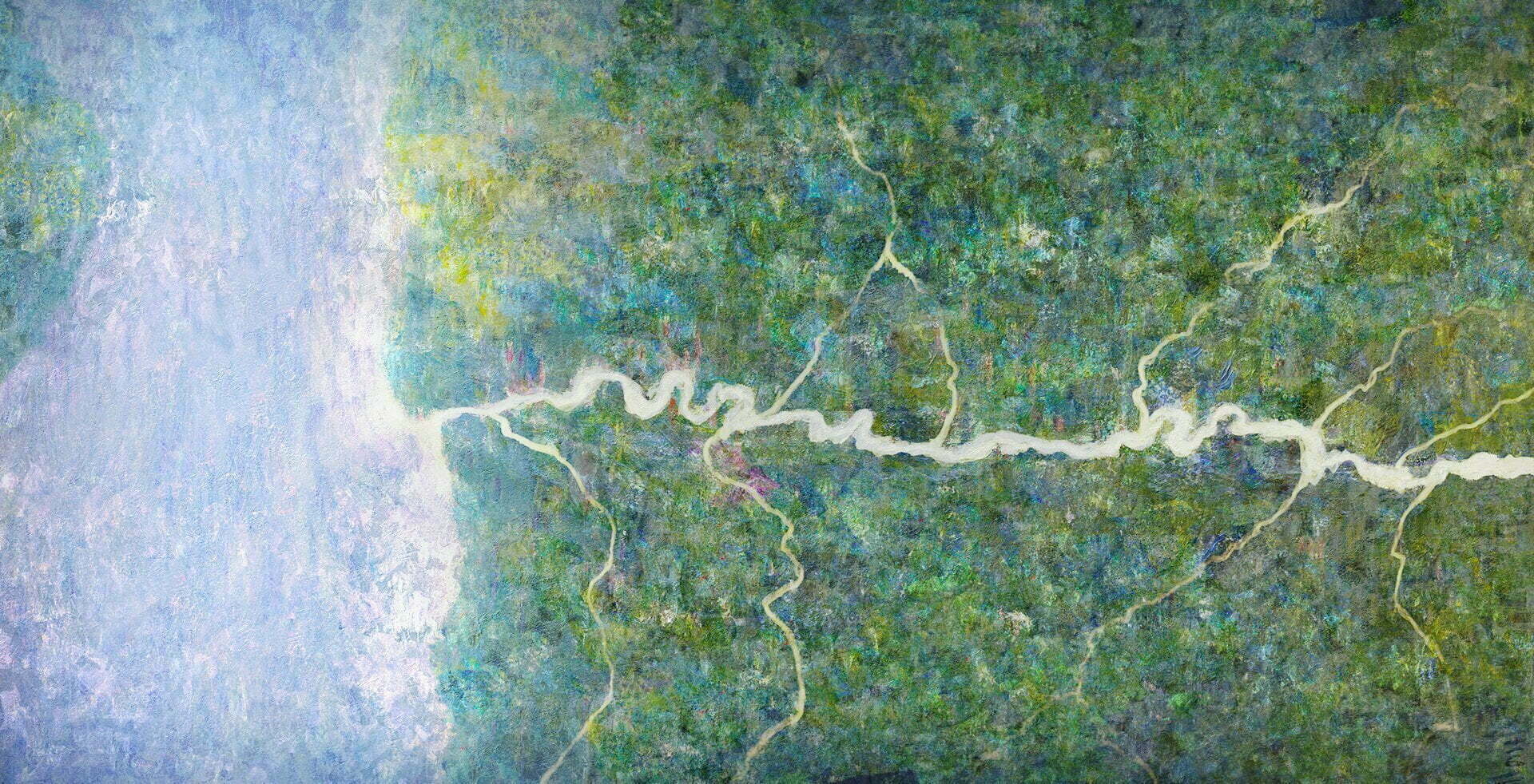 O mapa ilustrativo mostra o traçado ondulado do Rio Sena, da direita para esquerda até desaguar no Canal da Mancha. Dos dois lados do traçado, pontos vermelhos identificam as cidades por onde Monet passou: Fontainebleau, Argenteuil, Paris, Bougival, Vetheuil, Giverny, Vernon, Rouen, Honfleur, Le Havre, Étretat e Londres.